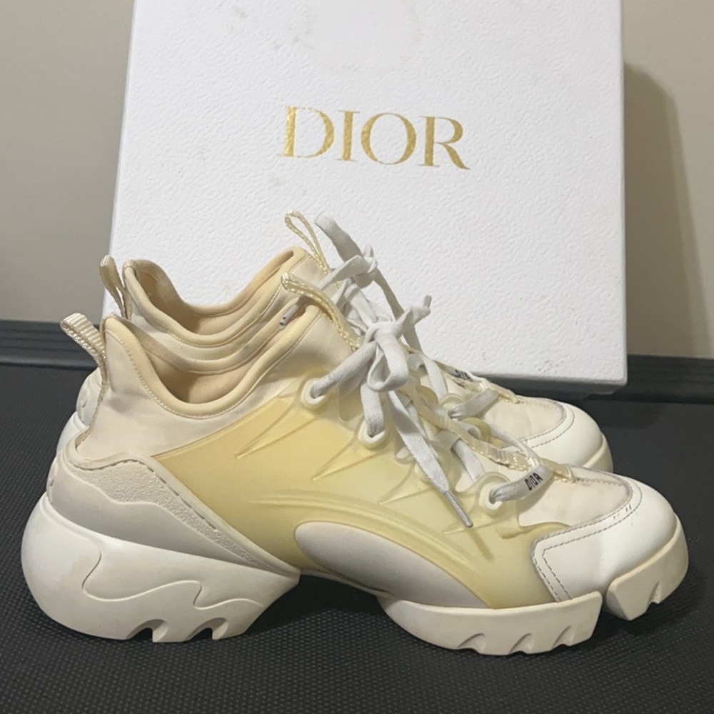Dior D-Connect Sneakers